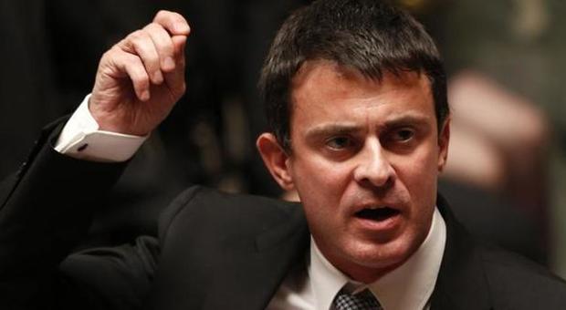 Il premier Valls: «Alto rischio che l'Isis usi armi chimiche o batteriologiche»