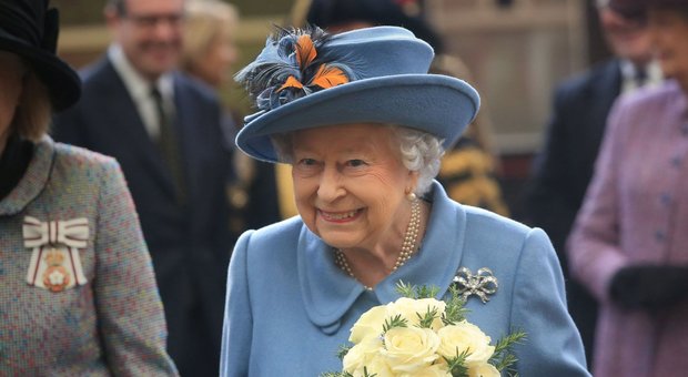 La Regina Elisabetta sbarca su Instagram: il primo post fa decine di migliaia mi piace
