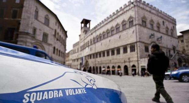Perugia, ruba mille euro di vestiti con le trochesi rompeva l'antitaccheggio