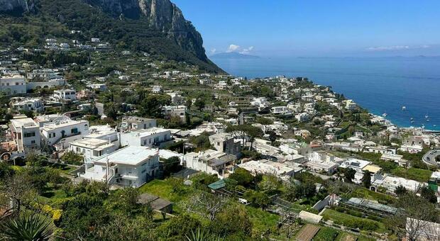 Scorcio dell'isola di Capri