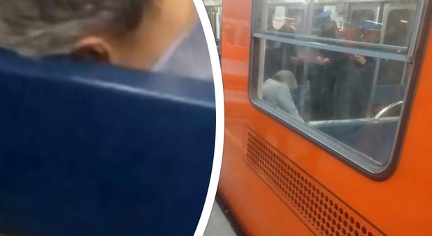 Il passeggero in metropolitana è morto ma nessuno se ne accorge, lo choc: "Pensavamo dormisse"