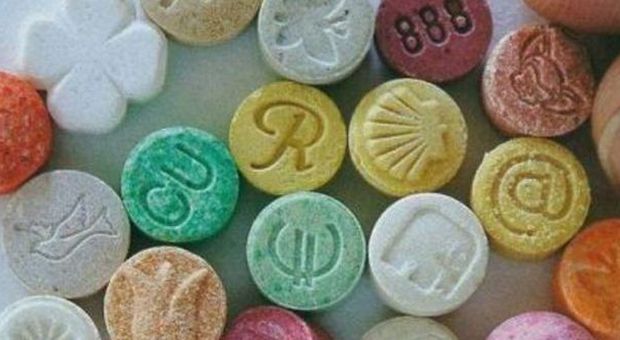 Droga, controlli a Muretto e Kings: 23 ragazzi con ecstasy e anfetamine