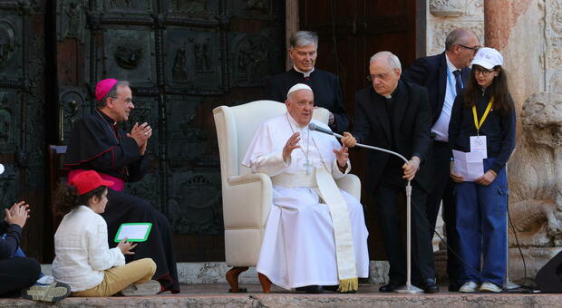 Il Papa in visita a Verona
