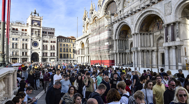 Venezia, al via il ticket per entrare in centro: prima città d'arte al mondo “a pagamento”. Quanto costa il biglietto
