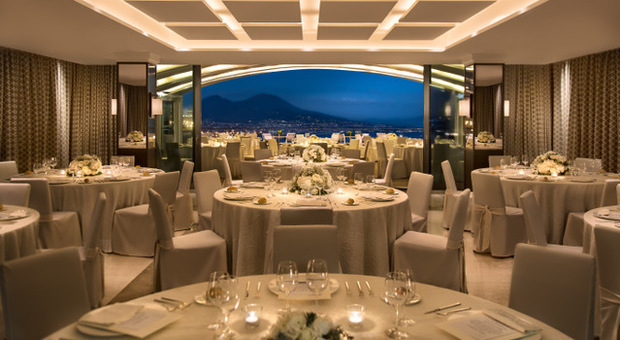 Un amore di cena: San Valentino al Roof Garden del Renaissance Naples Hotel Mediterraneo