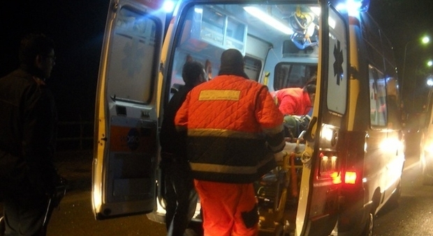 Un'ambulanza per i soccorsi