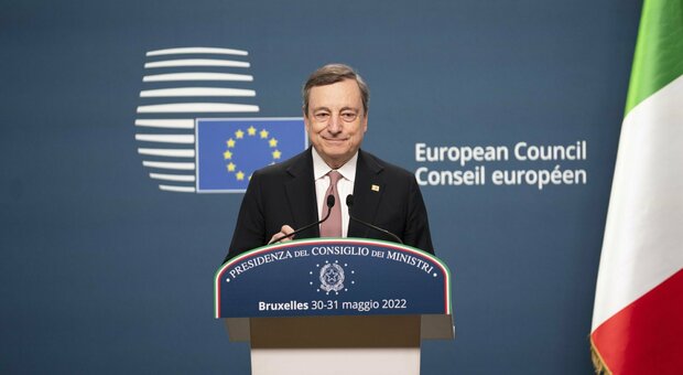 Gas, Draghi: «Ascoltata l’Italia, ma ora debito comune. Segretario generale della Nato? Non sono interessato»