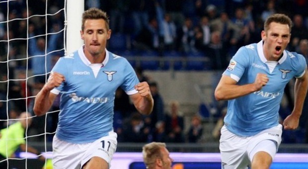 La Lazio ora sorride, riecco de Vrij e Klose: Stefan e Miro pronti per il Sassuolo
