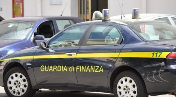 Napoli, scoperti 24 falsi invalidi: sequestrati 3 milioni di euro. Truffa aggravata all'Inps