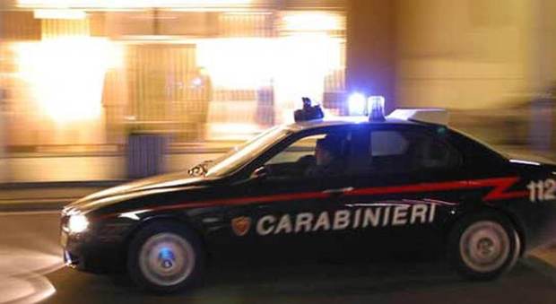 Furti in casa, tre ladri beccati in flagrante a Napoli con gioielli da 3.500 euro