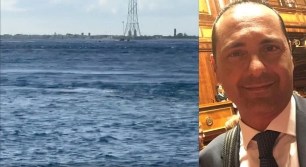 Senatore di Forza Italia salva due ragazzi che rischiavano di annegare: «Una giornata che porterò sempre nel mio cuore»