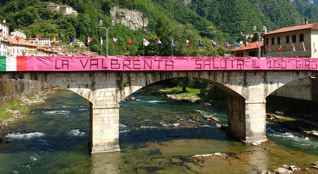 Valbrenta, Ponte Rialto in rosa