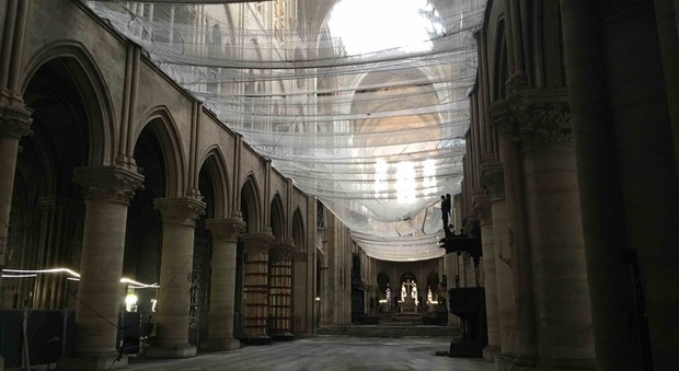Notre-Dame a un anno dall'incendio. L'architetto Carlo Blasi: «Pronta la rinascita, ma il Covid ha fermato tutto»