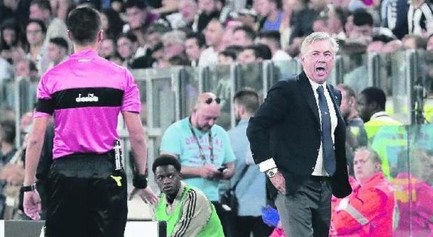 Napoli, Ancelotti e i cori razzisti: «Chiederò lo stop della partita»
