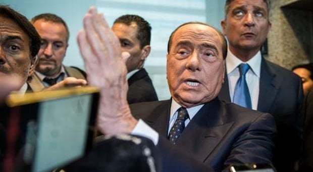 «Berlusconi ritira il simbolo», Forza Italia nel caos: è fuga verso la Lega