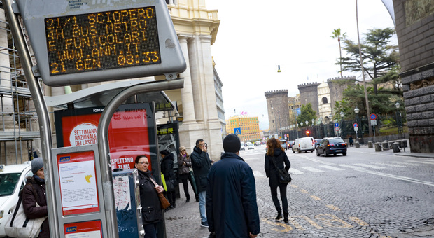 Sciopero dei trasporti nazionale, a Napoli si registrano pochi disagi