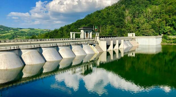 Emergenza idrica, l'allarme dalla diga del Molato: «La Pianura padana è già a rischio siccità»