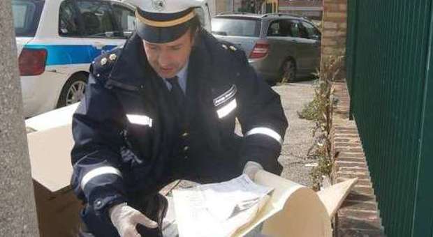 polizia municipale controlli cassonetti rifiuti
