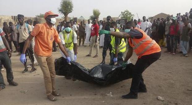 Nigeria, Boko Haram fa strage durante un funerale: oltre 50 morti
