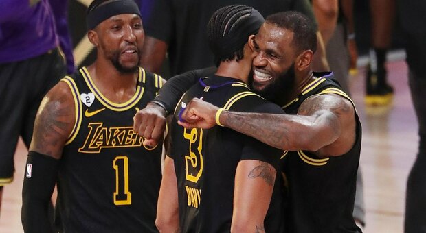 Nba Finals, i Lakers vincono gara 2: Davis sulla sirena affonda i Nuggets