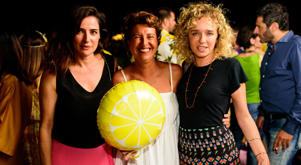 Un lemon party con vista sul golfo di Napoli