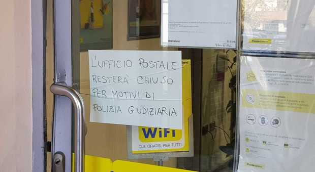 L'ufficio postale di San Severino oggi chiuso