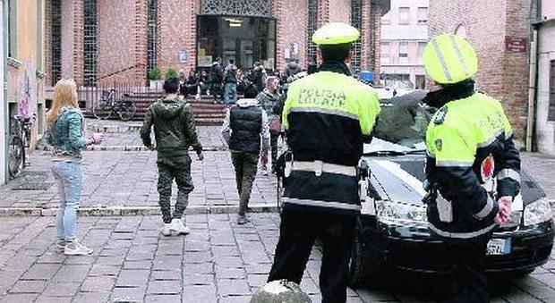 Baby gang in centro a Treviso: due pattuglie di vigili nei fine settimana