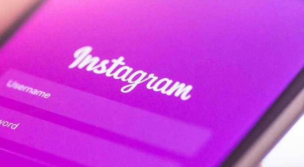 Instagram, attacco hacker: «Migliaia di account violati»