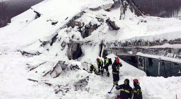 Chi sono i nostri sepolti vivi nel Rigopiano l'hotel spazzato via da una montagna di neve