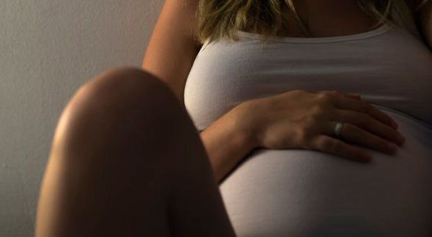 Aggredisce la compagna incinta, preso dalla polizia nel Casertano