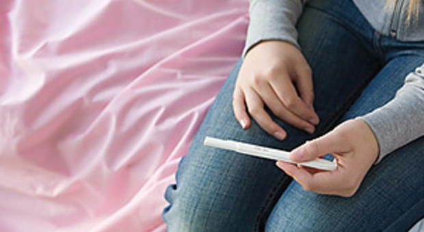 Studentessa 16enne abortisce per la quarta volta in tre anni, fenomeno in crescita