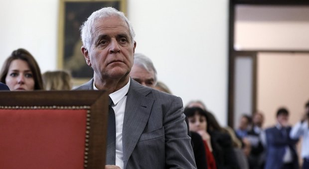 Formigoni, tangenti nella sanità: il tribunale assolve l'ex presidente della Lombardia