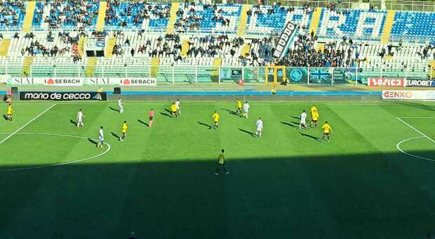 Pescara-Gelbison 2-1, il fortino rossoblù resiste fino all'84’