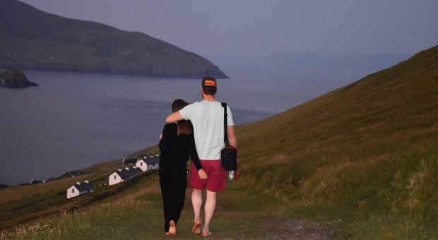 «Cercasi coppia tuttofare»: l'offerta di lavoro dell'isola irlandese fa il pieno di candidature
