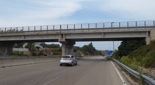 A rischio la rampa del ponte sulla tangenziale est di Lecce