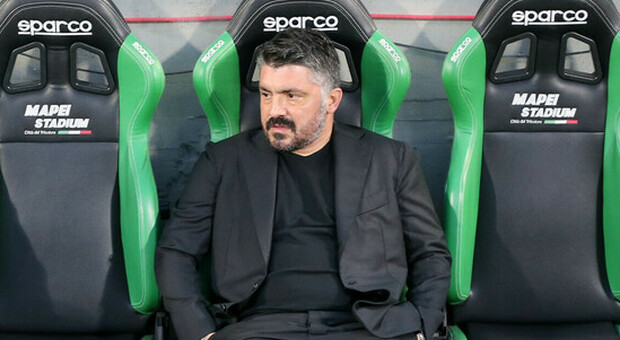 Chi sarà l'allenatore del Napoli? I bookie votano Gattuso o Sarri
