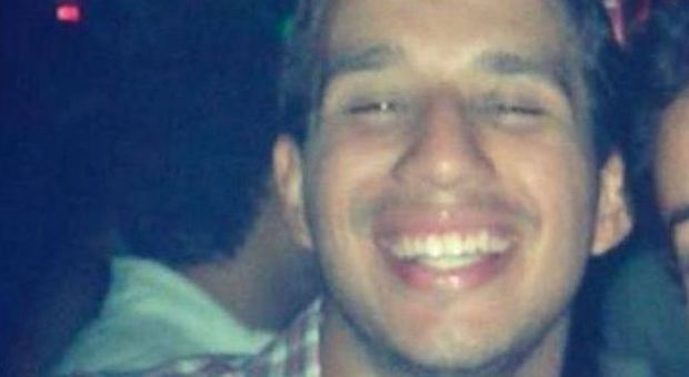 Sfida a forza di vodka finisce in tragedia: muore a 23 anni durante festa universitaria