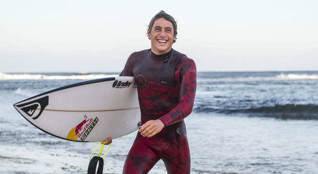 Surf, Leonardo Fioravanti: «Da Cerveteri a Tokyo: sogno di essere il primo surfista italiano alle Olimpiadi»