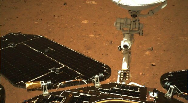 Marte, ecco il rover cinese Zhurong: ha sei ruote e pesa 240 chili