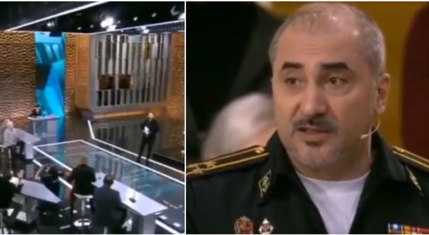 In tv l'ufficiale russo chiede un minuto di silenzio per i caduti, conduttore lo blocca