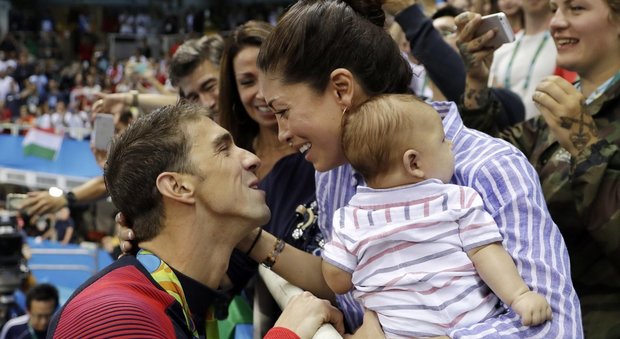 Michael Phelps, la compagna Nicole Johnson e il piccolo Boomer