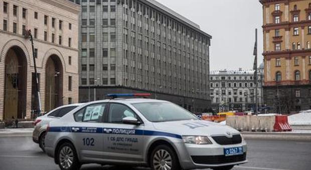 Russia, spari nella sede degli 007: 3 morti. È giallo sulla firma dell'Isis