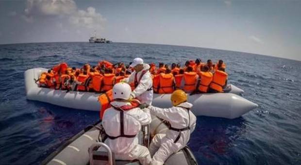 Migranti, allarme di Frontex: 4.800 arrivi a gennaio, in Italia in un mese sbarchi raddoppiati