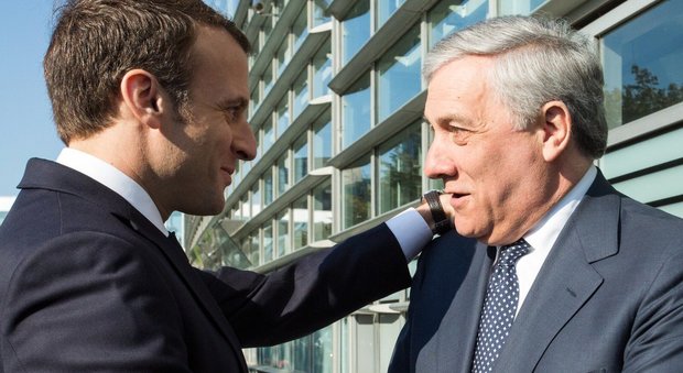 Tajani incontra Macron: «Il dibattito con il presidente francese dimostra che il Parlamento e i cittadini sono al centro del progetto europeo»