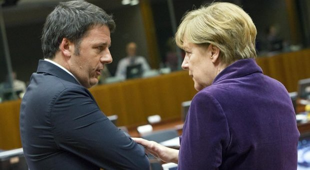 Bruxelles, Renzi a Merkel: «Non raccontateci che state dando il sangue all'Europa»