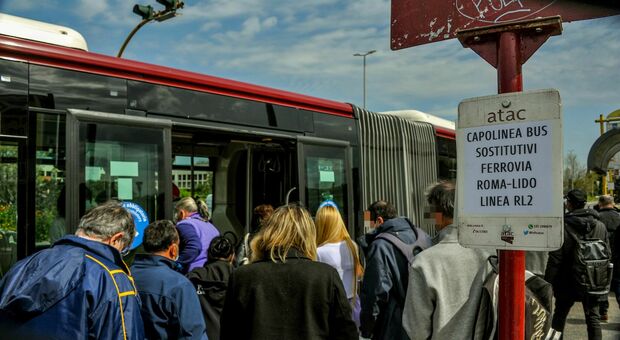 Trasporti, domani sciopero sulla Roma-Lido: ancora disagi per i pendolari