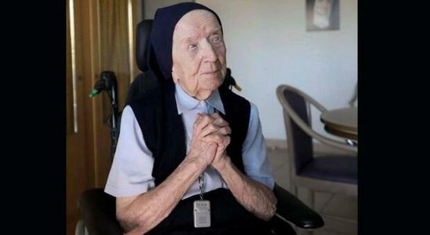 Covid, guarisce a 116 anni: la suora francese Lucile Randon è la persona più anziana d'Europa