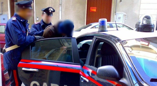 Napoli, spaccio di cocaina in centro arrestati due spacciatori