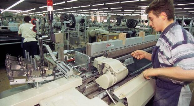 USA, Markit: settore manifatturiero in calo ma sopra attese