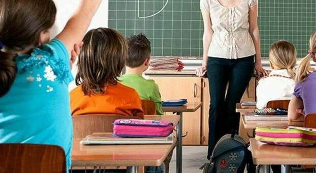 Puglia, crollo della popolazione scolastica: quasi 11mila iscritti in meno per il prossimo anno. La denuncia della Uil Scuola: «Politica regionale miope»